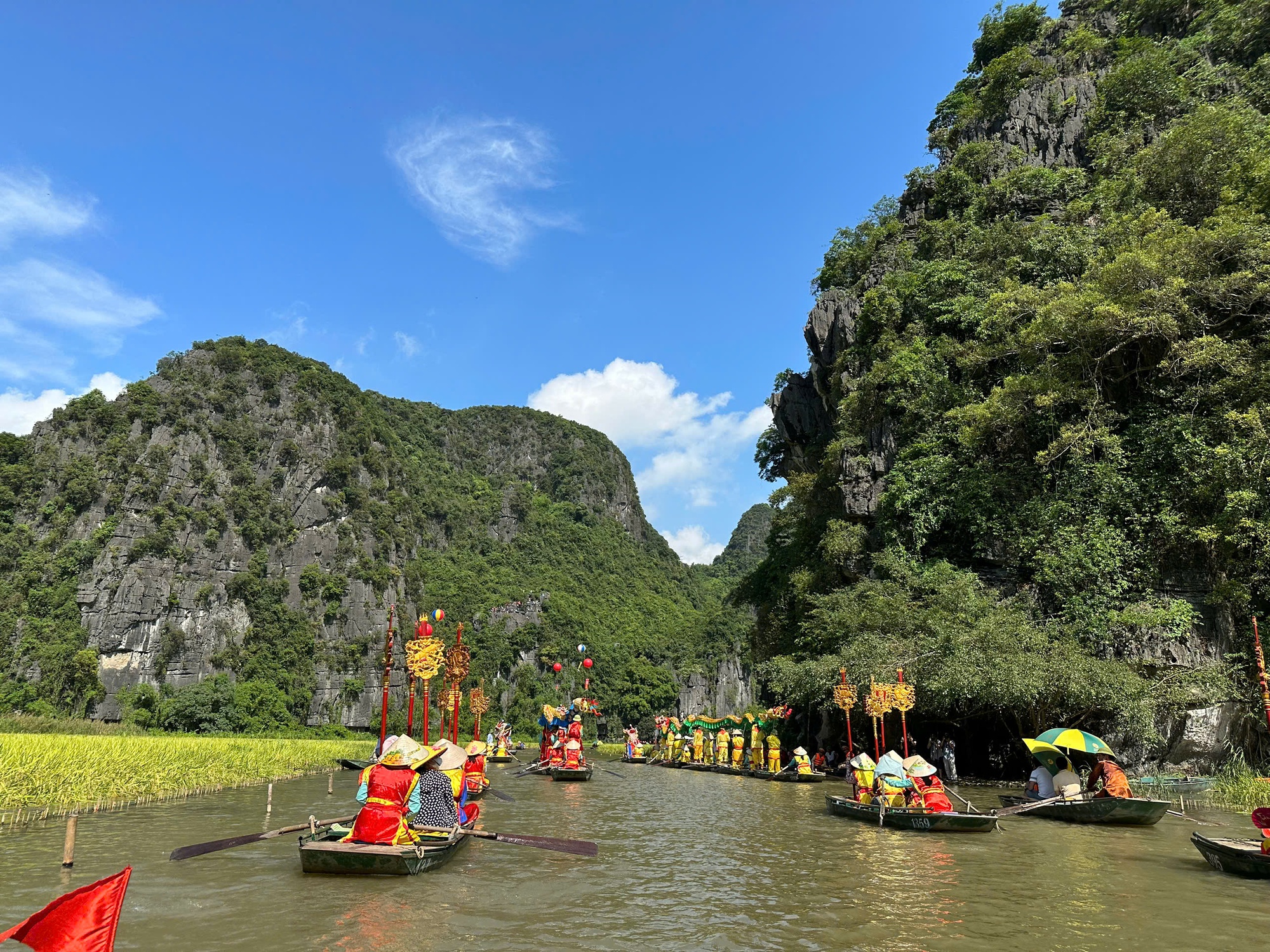 Ninh Bình-Điểm sáng trên bản đồ du lịch Việt Nam- Ảnh 1.