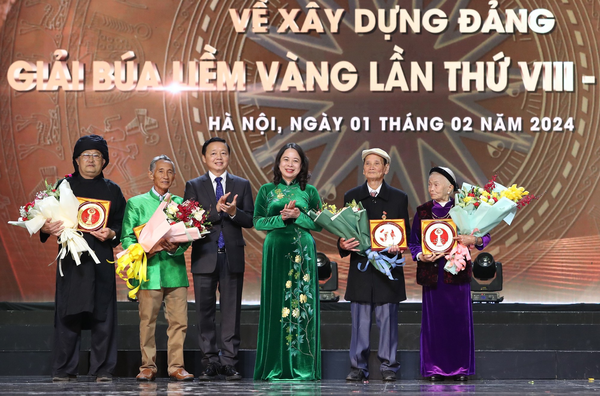 Thủ tướng Phạm Minh Chính: Phải đặc biệt coi trọng và đẩy mạnh hơn nữa công tác xây dựng Đảng- Ảnh 9.