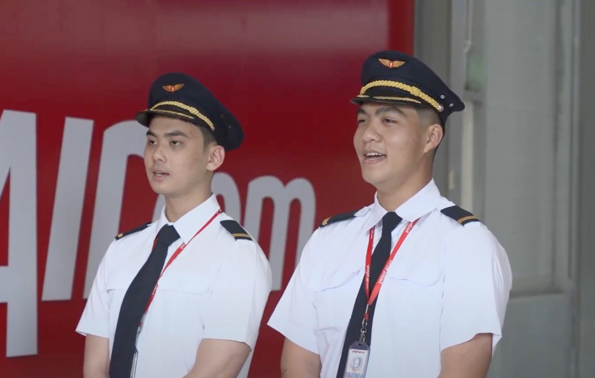 Những chuyến bay Vietjet rực rỡ cờ đỏ sao vàng
- Ảnh 5. Những chuyến bay Vietjet rực rỡ cờ đỏ sao vàng
- Ảnh 5.