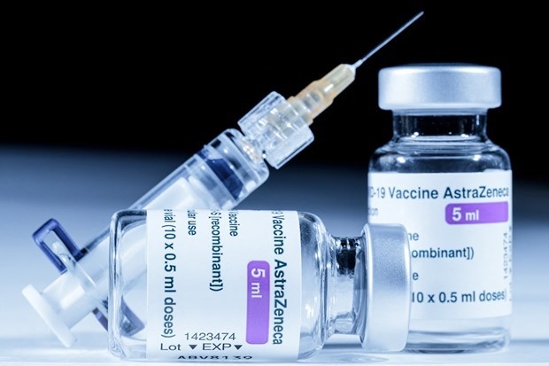 Bộ Y tế thông tin về vaccine COVID-19 của AstraZeneca có thể gây máu đông- Ảnh 1.