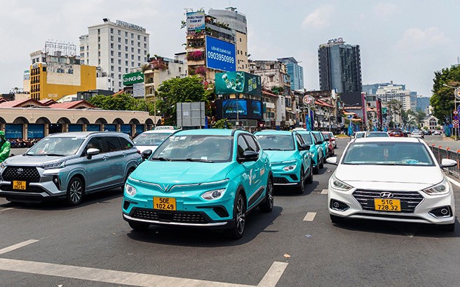 Hỗ trợ doanh nghiệp kinh doanh taxi chuyển đổi sang xe điện