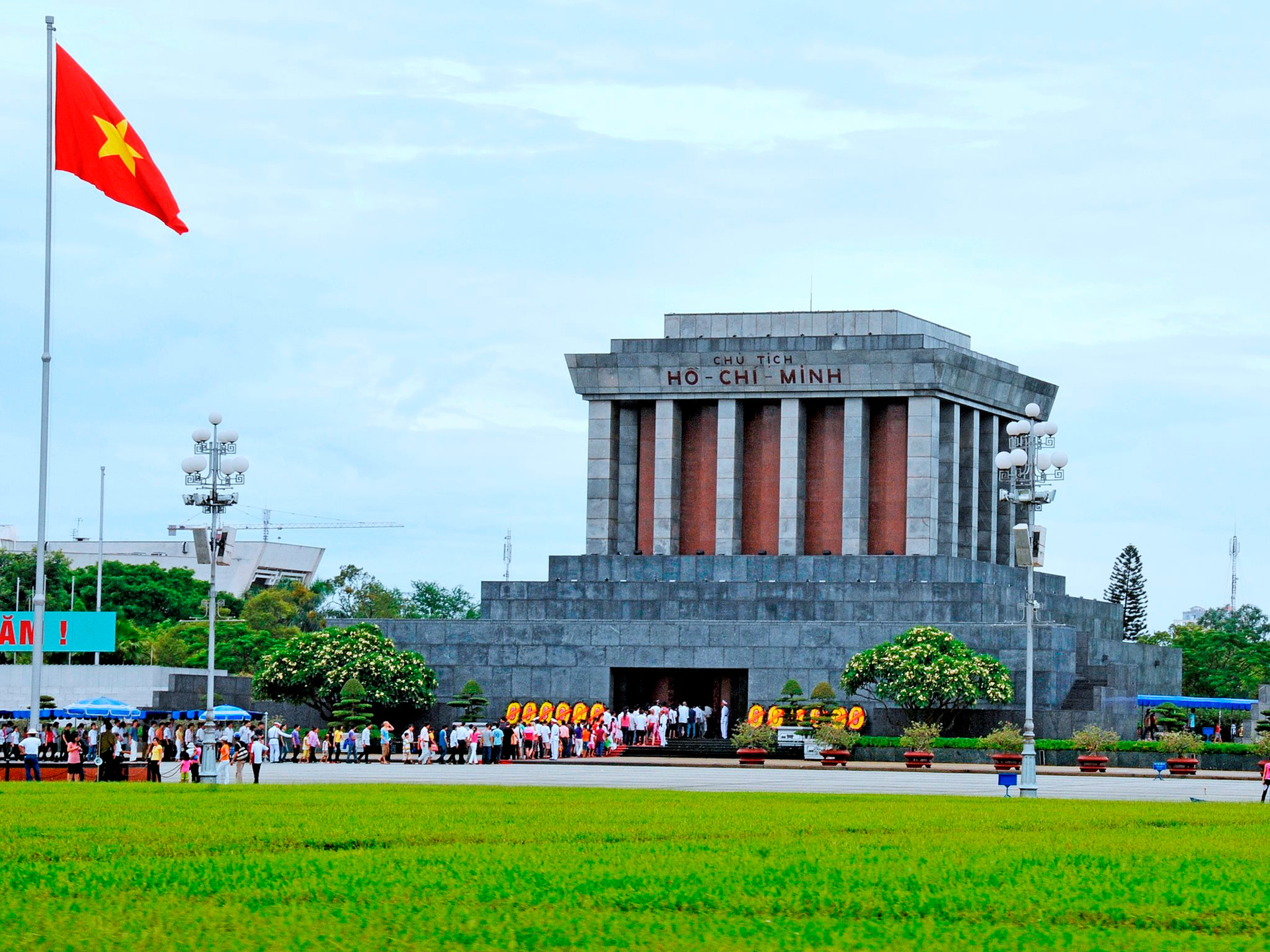 Dự thảo Pháp lệnh quản lý, bảo vệ Khu Di tích Lăng Chủ tịch Hồ Chí Minh