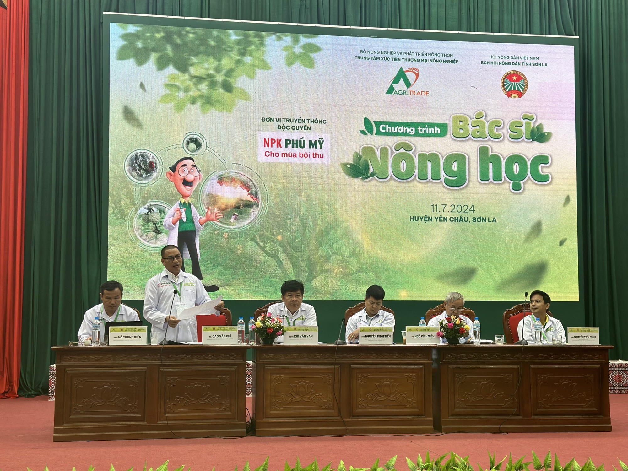 Tiến sĩ bắt bệnh – Đạm Phú Mỹ ra toa – nhà nông phấn khởi- Ảnh 3. Tiến sĩ bắt bệnh – Đạm Phú Mỹ ra toa – nhà nông phấn khởi- Ảnh 3.