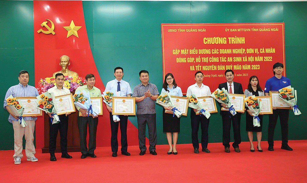 BSR dành hơn 860 tỷ đồng cho an sinh xã hội- Ảnh 1. BSR dành hơn 860 tỷ đồng cho an sinh xã hội- Ảnh 1.