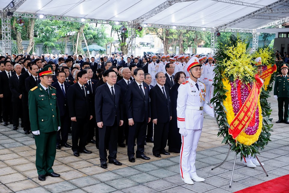 TRỰC TIẾP: LỄ TRUY ĐIỆU VÀ LỄ AN TÁNG TỔNG BÍ THƯ NGUYỄN PHÚ TRỌNG- Ảnh 55.