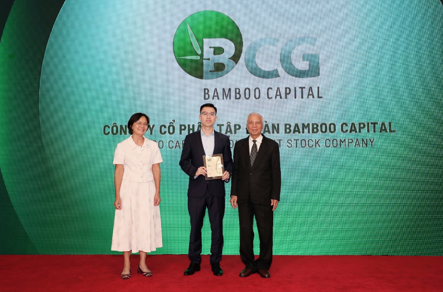 Bamboo Capital nhận giải thưởng doanh nghiệp phát triển bền vững- Ảnh 1.