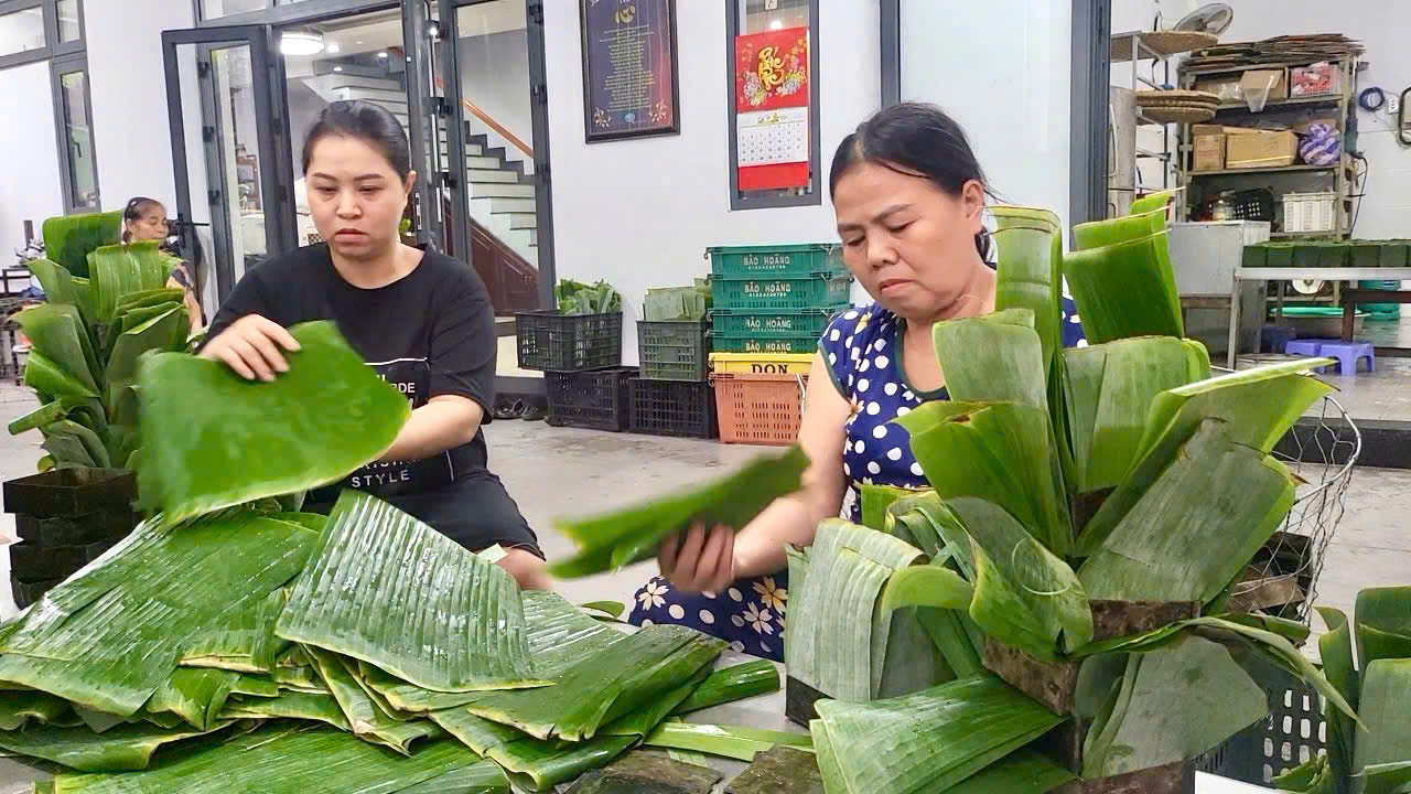 Người dân Đà Nẵng trao gửi yêu thương tới đồng bào vùng bão lũ- Ảnh 1.