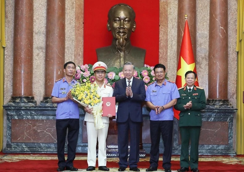 Tổng Bí thư, Chủ tịch nước trao quyết định bổ nhiệm Phó Viện trưởng Viện Kiểm sát nhân dân Tối cao- Ảnh 2.