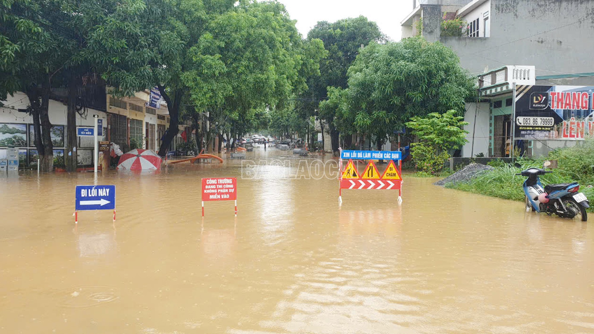 Thành phố Lào Cai khẩn trương di chuyển các hộ dân dọc 2 bên sông Hồng- Ảnh 3.