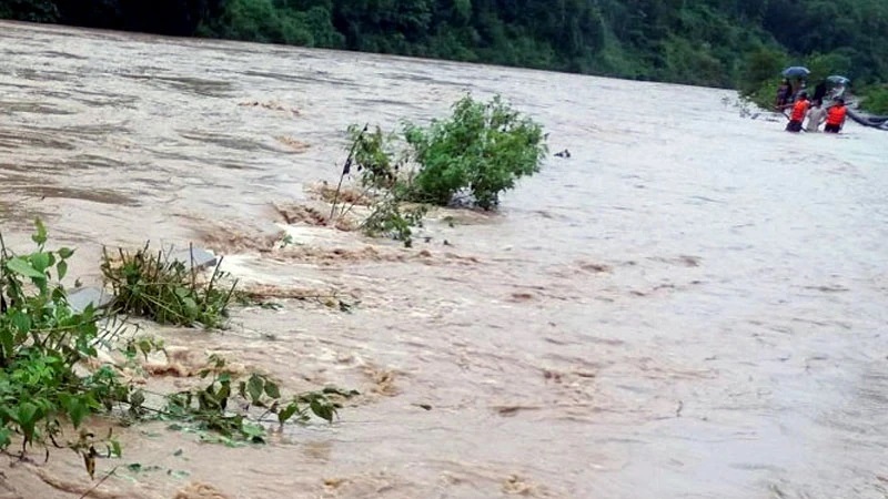 Cảnh báo lũ đặc biệt lớn trên sông Thao, lũ khẩn cấp trên sông Thương, sông Cầu- Ảnh 1.