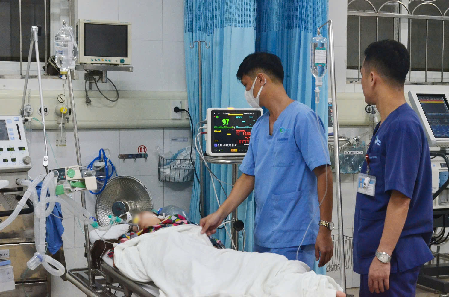 Nhiều cơ sở y tế ở Quảng Ninh bị thiệt hại do bão số 3- Ảnh 5.