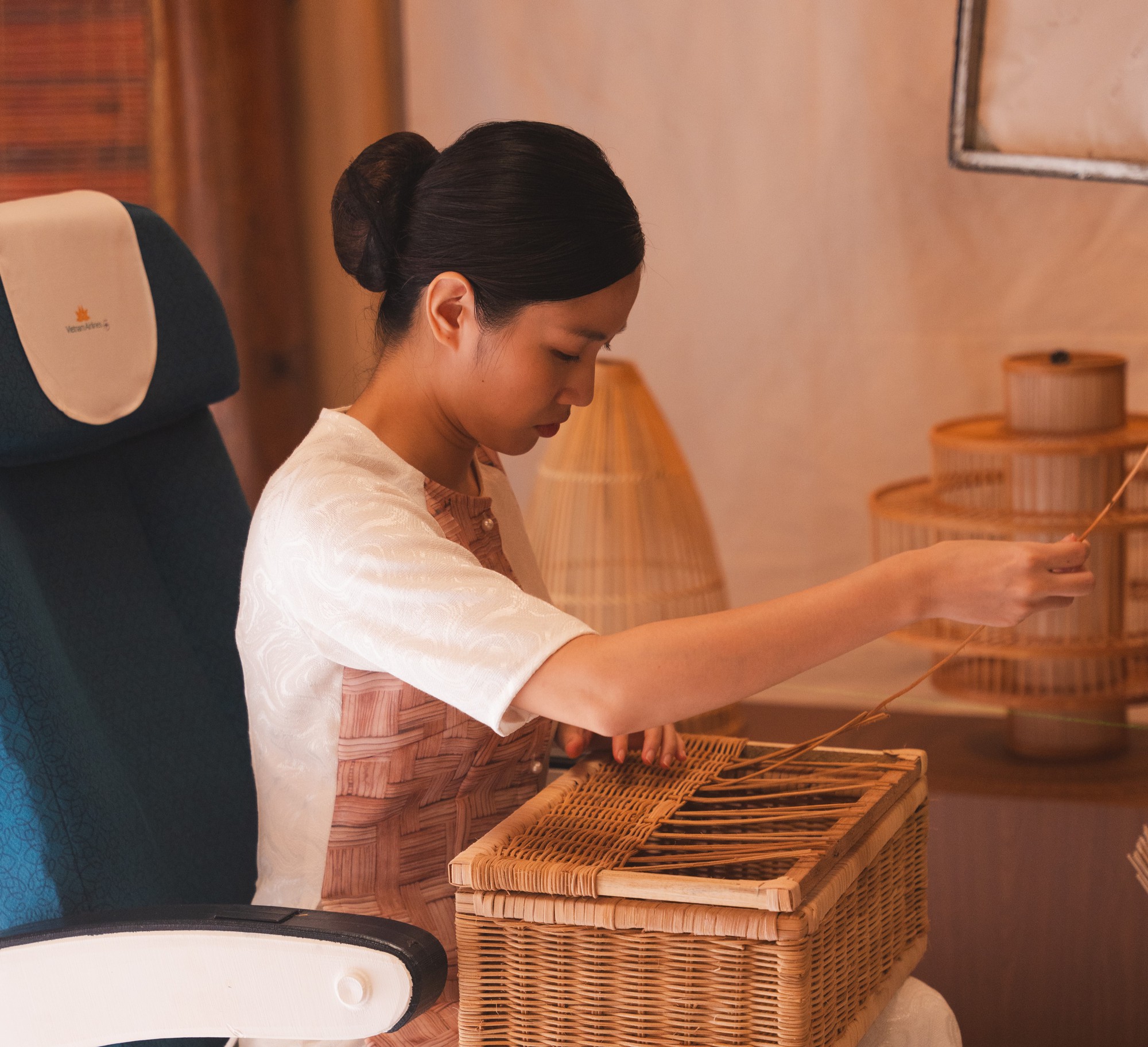 Vietnam Airlines ra mắt phim về an toàn bay đậm chất nghệ thuật- Ảnh 1. Vietnam Airlines ra mắt phim về an toàn bay đậm chất nghệ thuật- Ảnh 1.