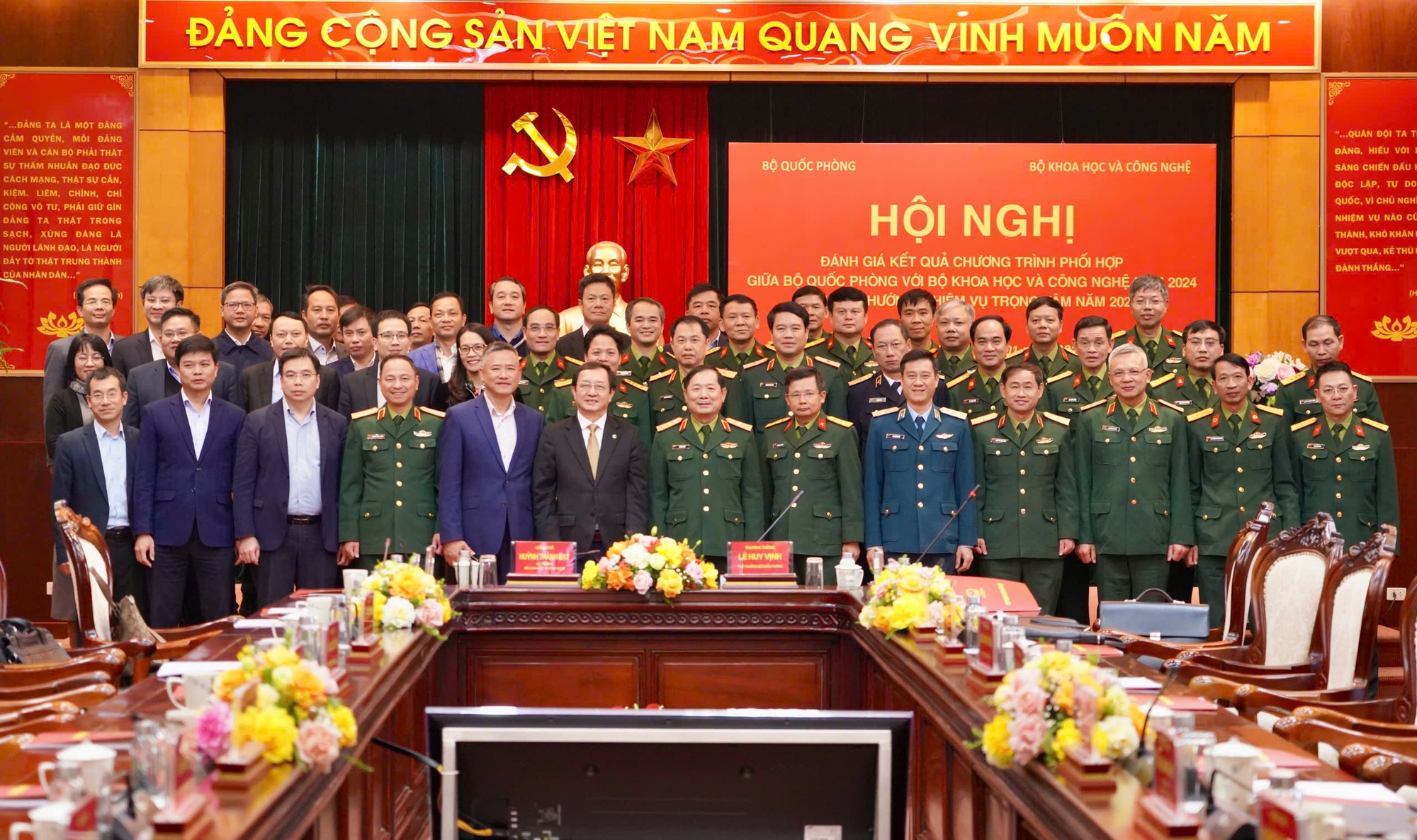 Ưu tiên cho hoạt động khoa học và công nghệ trong lĩnh vực quốc phòng- Ảnh 2.