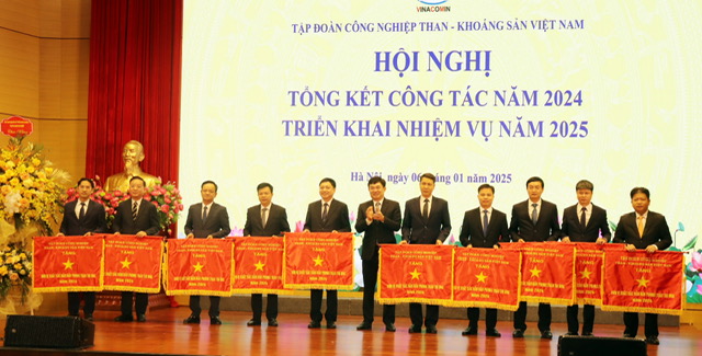 Năm 2025: TKV đặt mục tiêu nộp ngân sách Nhà nước 25.500 tỷ đồng- Ảnh 1.