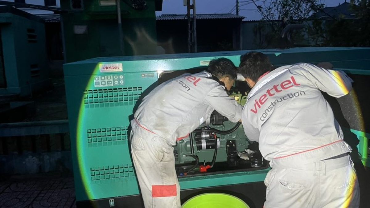 Viettel ứng cứu thành công tín hiệu viễn thông tại các xã chịu ảnh hưởng của bão số 10- Ảnh 2.