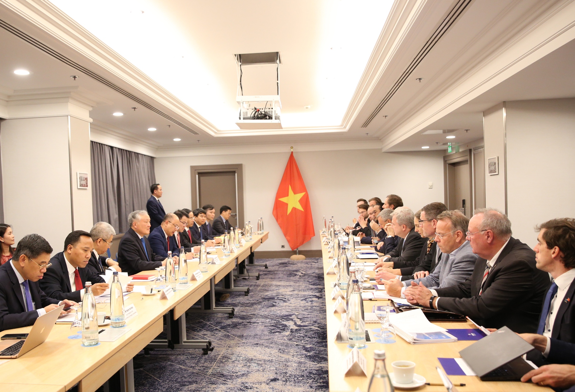 Tăng cường hợp tác kinh tế, tài chính giữa Việt Nam với Đức và Luxembourg- Ảnh 3.
