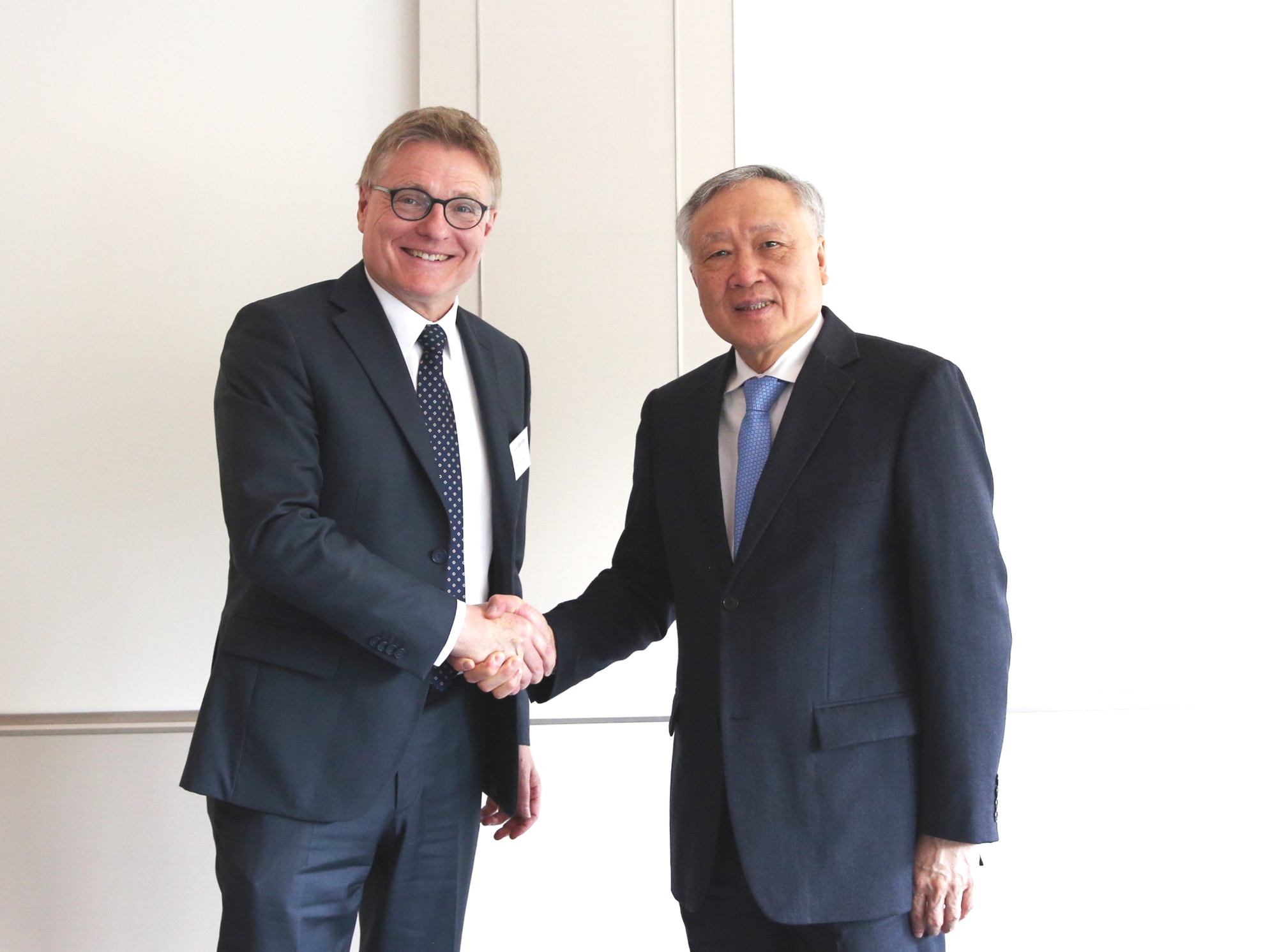 Tăng cường hợp tác kinh tế, tài chính giữa Việt Nam với Đức và Luxembourg- Ảnh 1.