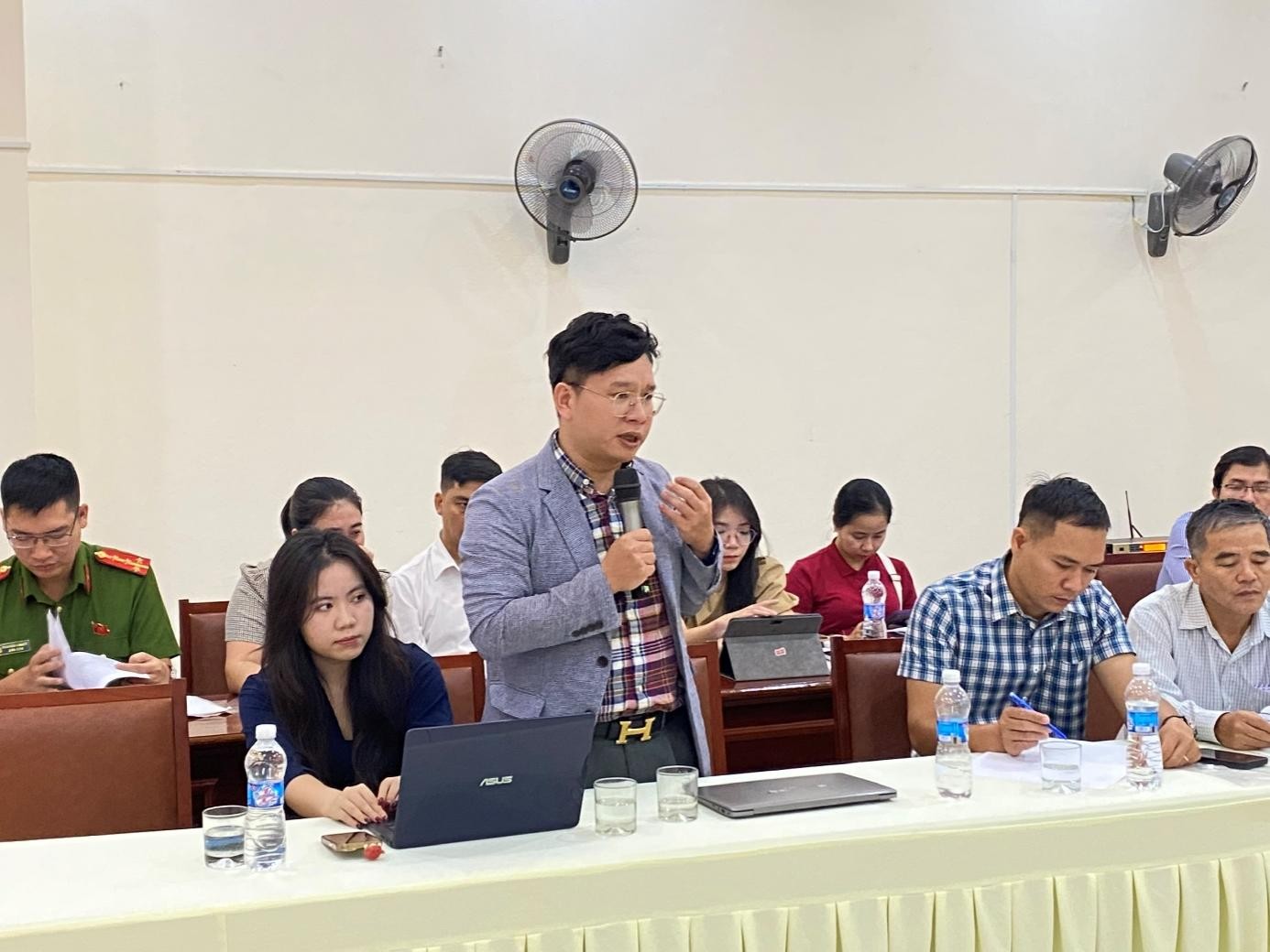 Nghiên cứu xây dựng ứng dụng trợ giúp pháp lý trên điện thoại di động- Ảnh 2. Nghiên cứu xây dựng ứng dụng trợ giúp pháp lý trên điện thoại di động- Ảnh 2.