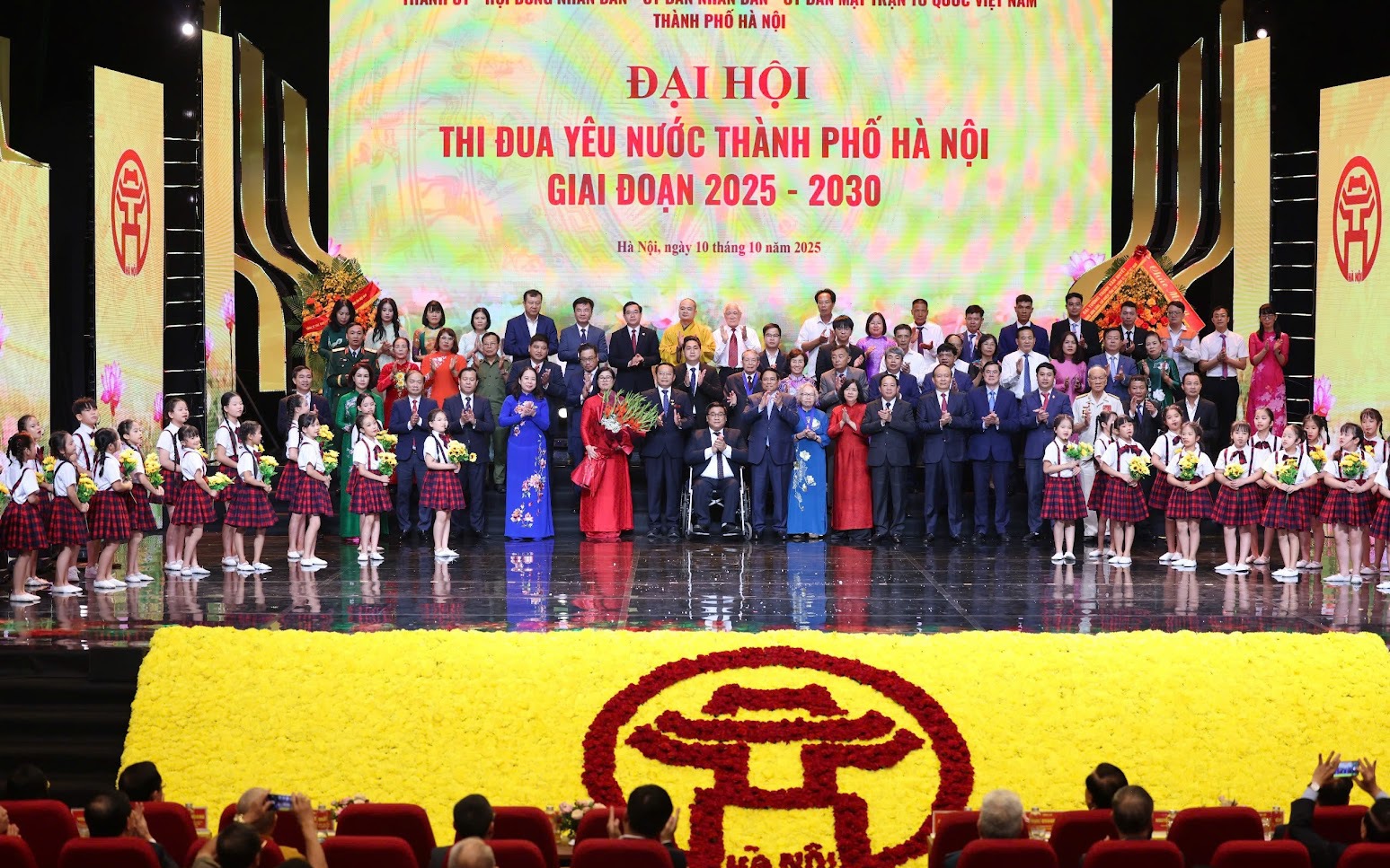 Thủ tướng: Để Hà Nội là nơi 'phát sáng nhân tài; khai phóng trí tuệ; lan tỏa nhân văn; hòa hợp thiên nhiên; tiến cùng thời đại'