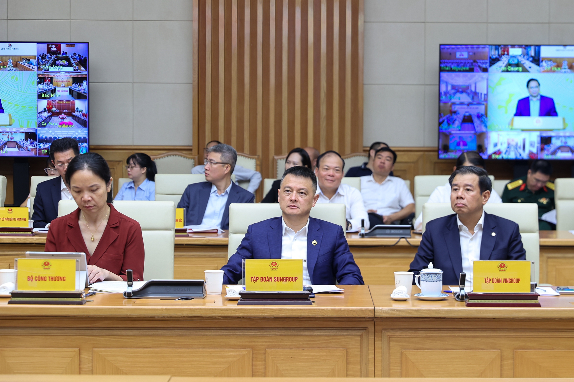 Thủ tướng: Đột phá phát triển nhà ở xã hội phù hợp từng địa phương, đầy đủ hạ tầng và cân đối cung-cầu- Ảnh 6. Thủ tướng: Đột phá phát triển nhà ở xã hội phù hợp từng địa phương, đầy đủ hạ tầng và cân đối cung-cầu- Ảnh 6.