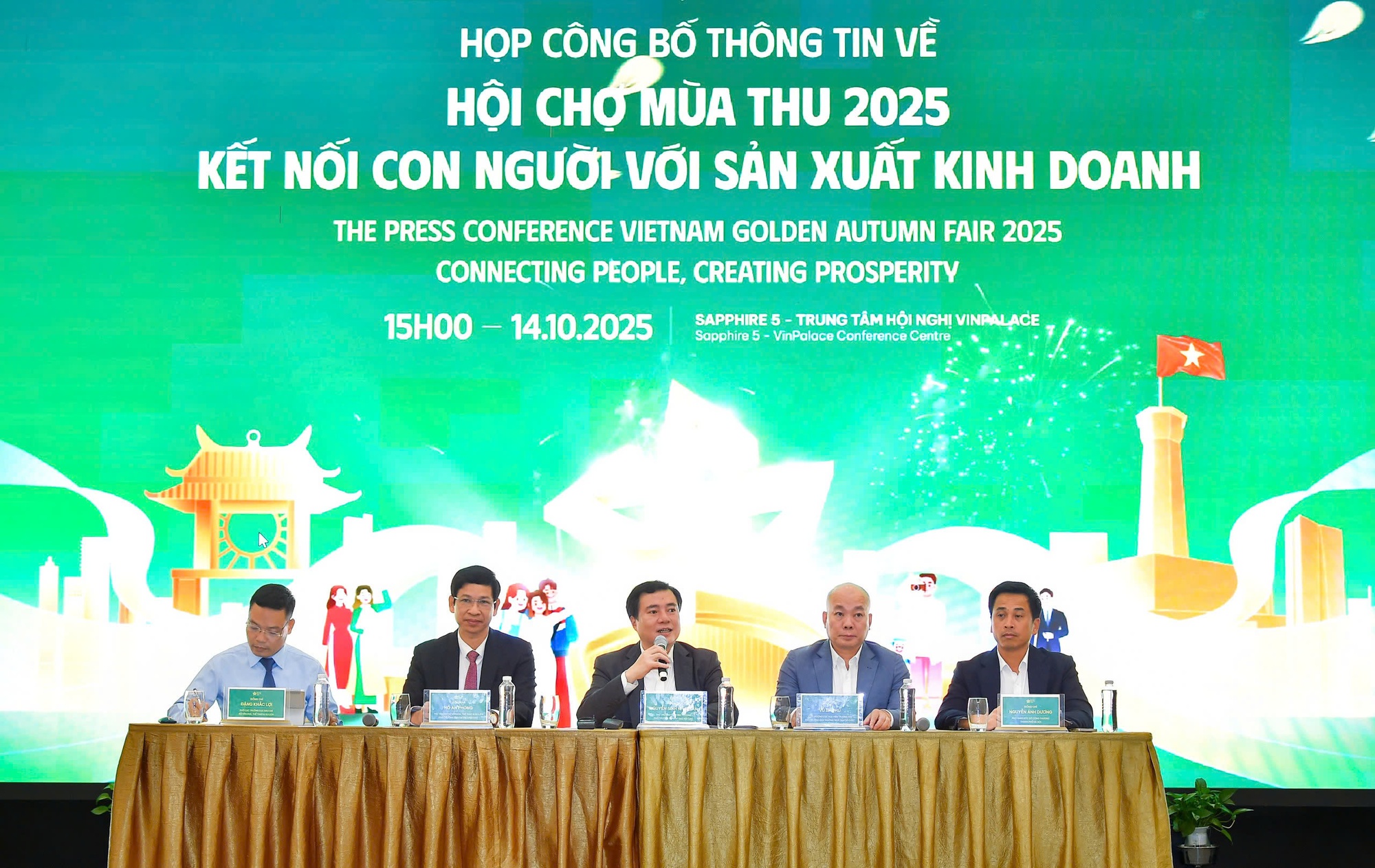 Hơn 2.500 doanh nghiệp tham gia "siêu hội chợ 6 Nhất"- Ảnh 1.