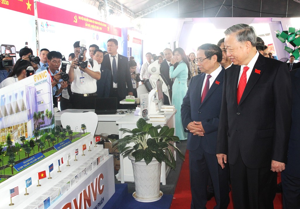 TRỰC TIẾP: Đại hội Đại biểu Đảng bộ TPHCM: Mở ra chặng đường mới đầy khát vọng và trách nhiệm- Ảnh 3. TRỰC TIẾP: Đại hội Đại biểu Đảng bộ TPHCM: Mở ra chặng đường mới đầy khát vọng và trách nhiệm- Ảnh 3.