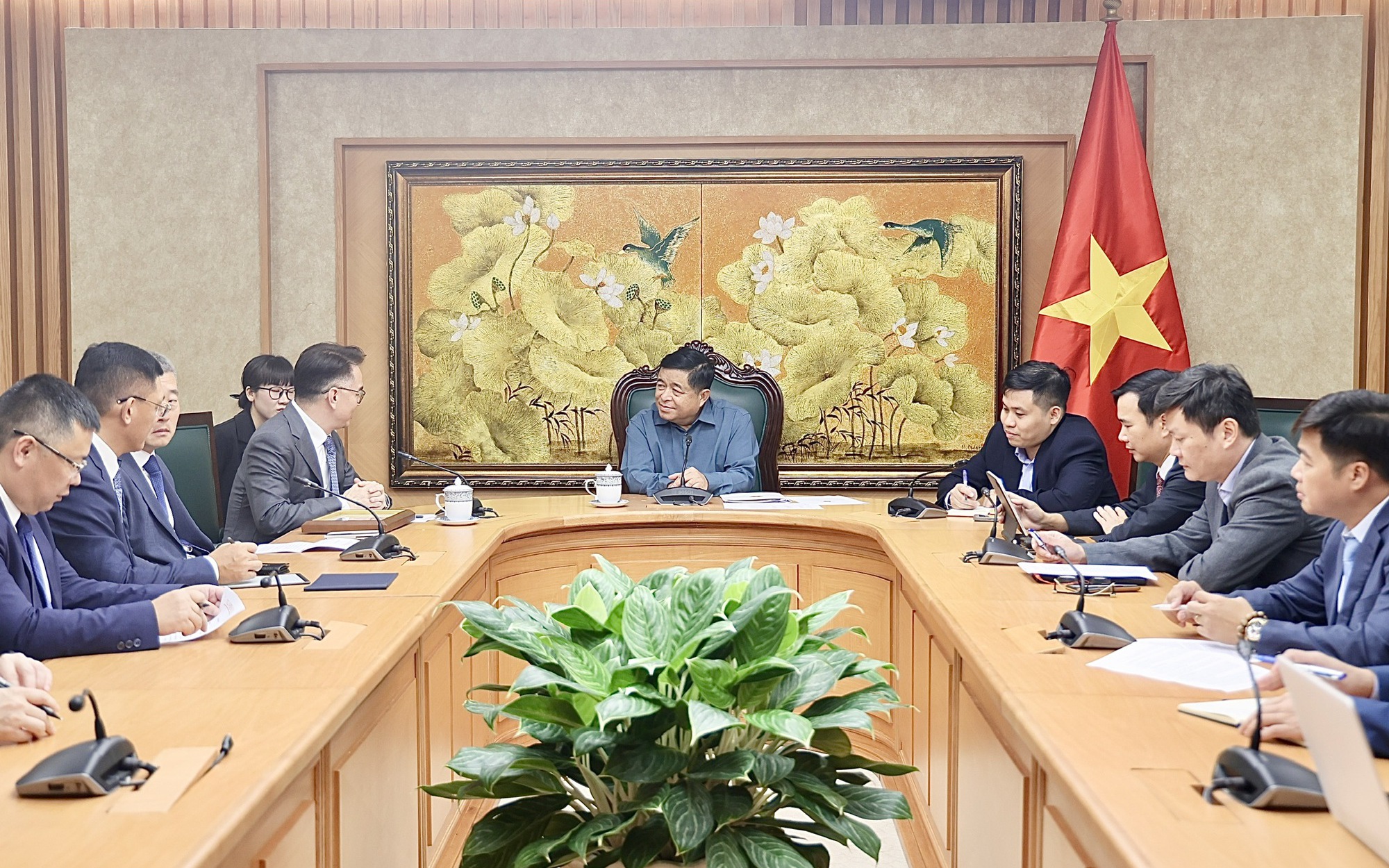 Khuyến khích Tập đoàn TCL chuyển giao công nghệ và hỗ trợ doanh nghiệp Việt Nam tham gia chuỗi cung ứng