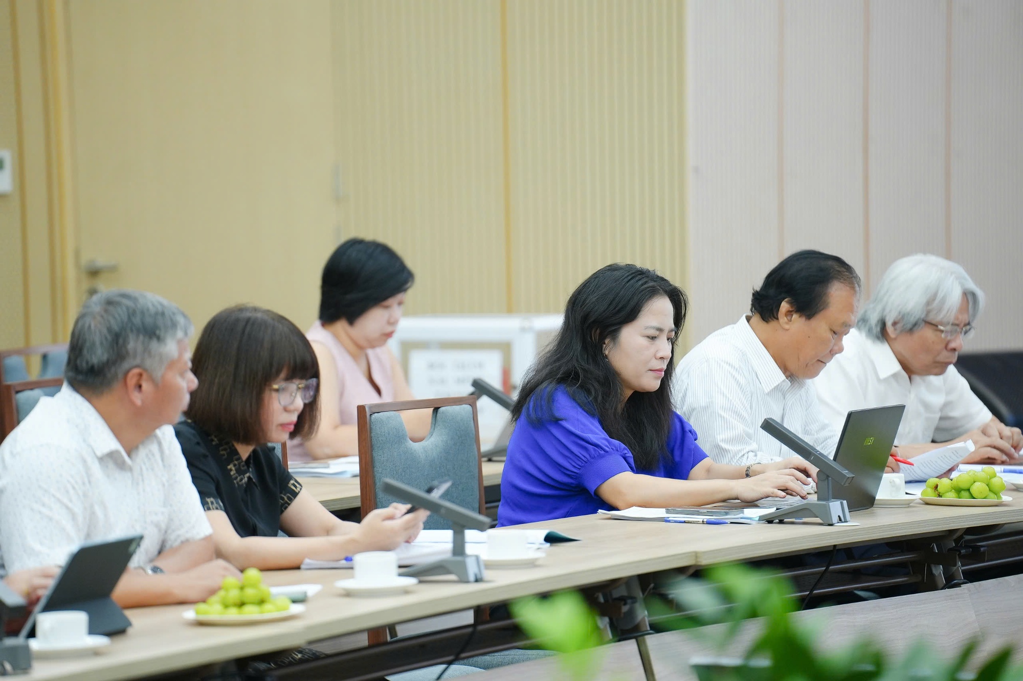 Đưa thể chế, pháp luật trở thành lợi thế cạnh tranh- Ảnh 2. Đưa thể chế, pháp luật trở thành lợi thế cạnh tranh- Ảnh 2.