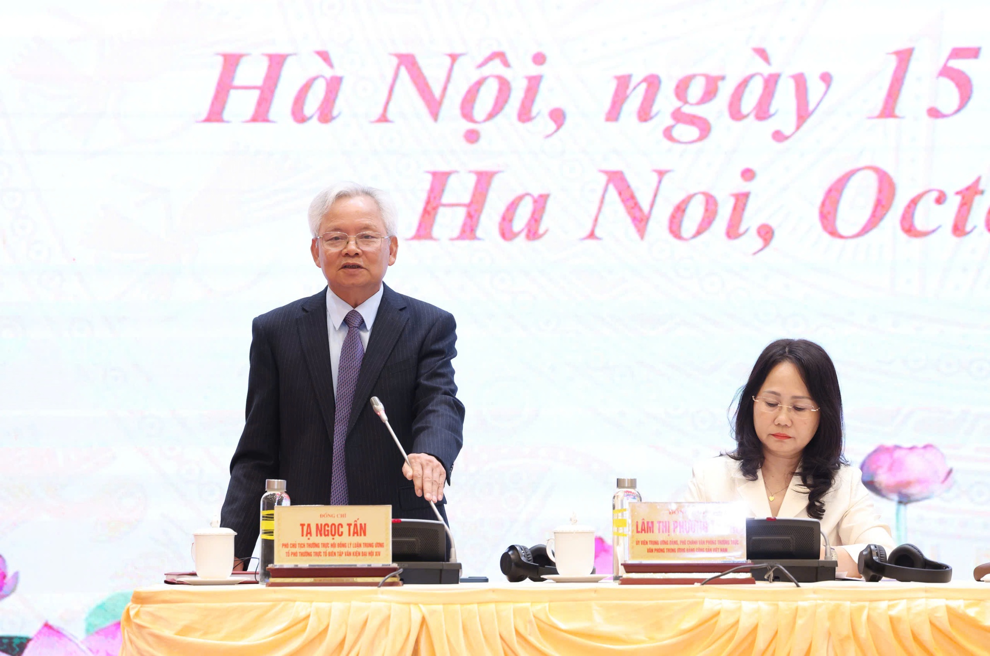 Họp báo quốc tế công bố dự thảo các Văn kiện trình Đại hội XIV của Đảng- Ảnh 3. Họp báo quốc tế công bố dự thảo các Văn kiện trình Đại hội XIV của Đảng- Ảnh 3.