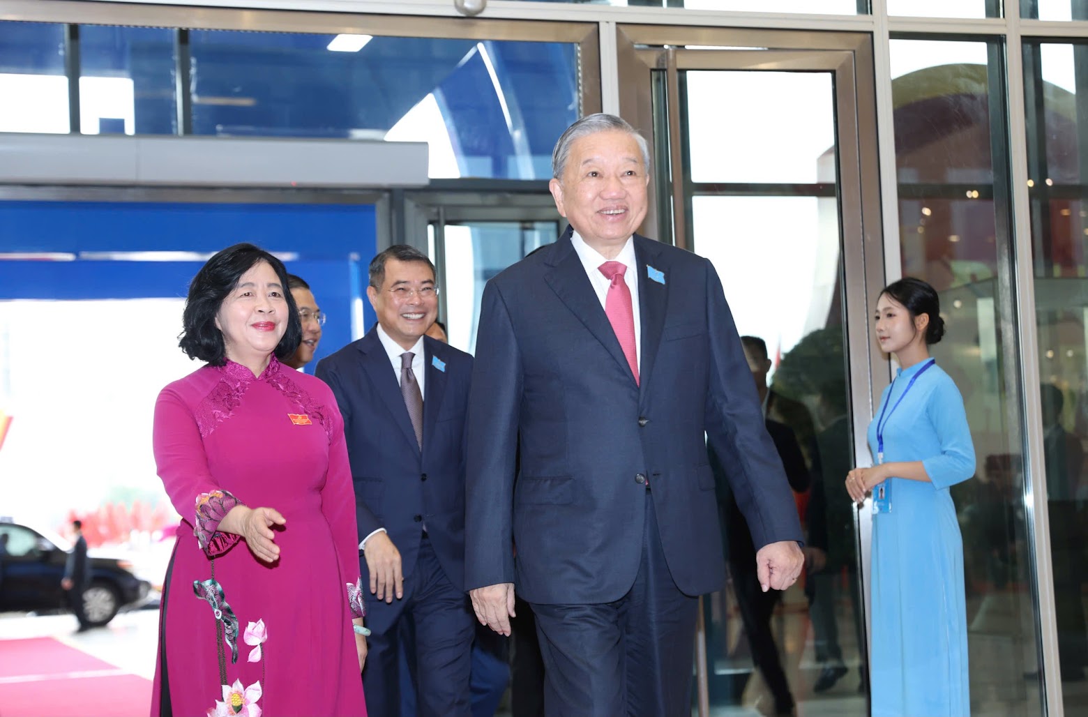 Chùm ảnh: Khai mạc Đại hội đại biểu Đảng bộ TP. Hà Nội lần thứ XVIII, nhiệm kỳ 2025-2030- Ảnh 1. Chùm ảnh: Khai mạc Đại hội đại biểu Đảng bộ TP. Hà Nội lần thứ XVIII, nhiệm kỳ 2025-2030- Ảnh 1.