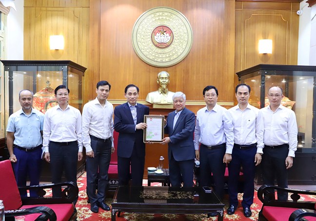 MTTQ Việt Nam tiếp nhận 12 tỷ đồng từ Bộ Ngoại giao và cộng đồng người Việt Nam ở nước ngoài ủng hộ đồng bào bị ảnh hưởng bởi bão lũ- Ảnh 4.