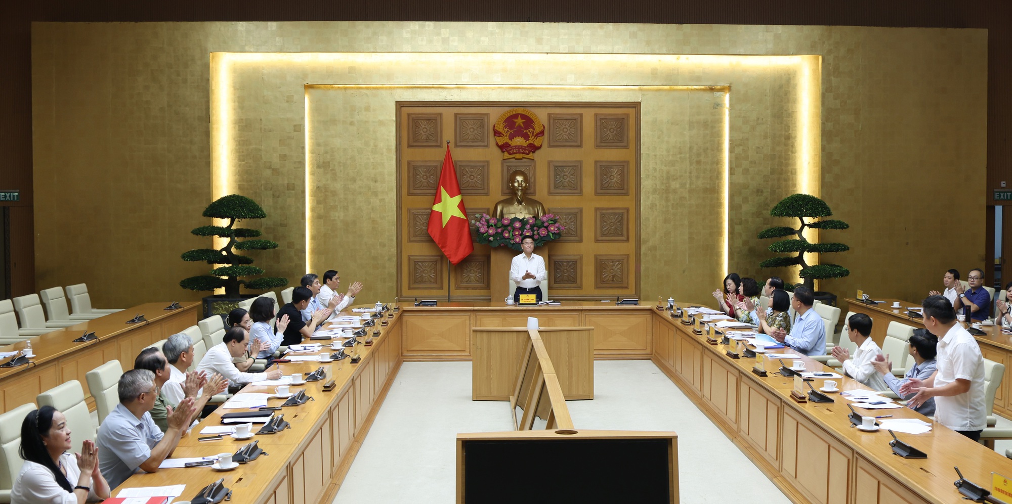 Lượng hóa cụ thể các chính sách ưu đãi, khuyến khích xây cơ sở chăm sóc người cao tuổi- Ảnh 1. Lượng hóa cụ thể các chính sách ưu đãi, khuyến khích xây cơ sở chăm sóc người cao tuổi- Ảnh 1.