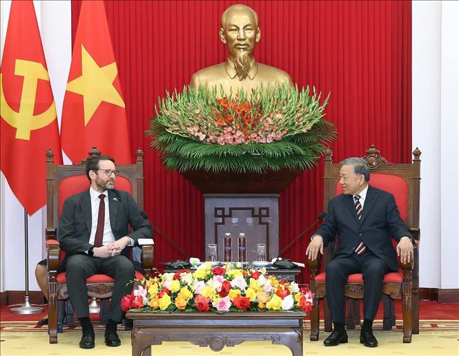 Tổng Bí thư Tô Lâm tiếp Đại sứ Anh tại Việt Nam- Ảnh 2.