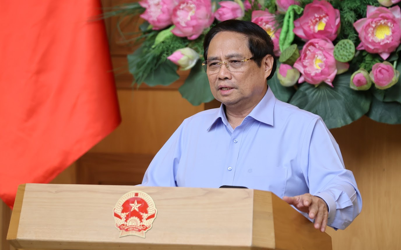 Thủ tướng: Không tạo "giấy phép con", giảm gánh nặng hành chính cho doanh nghiệp trong hoạt động hợp chuẩn, hợp quy