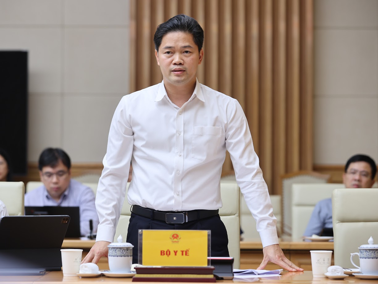 Thủ tướng: Không tạo "giấy phép con", giảm gánh nặng hành chính cho doanh nghiệp trong hoạt động hợp chuẩn, hợp quy- Ảnh 3. Thủ tướng: Không tạo "giấy phép con", giảm gánh nặng hành chính cho doanh nghiệp trong hoạt động hợp chuẩn, hợp quy- Ảnh 3.