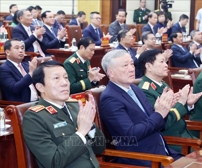 Tổng Bí thư Tô Lâm: Tiếp tục thực hiện tốt vai trò là cơ quan tình báo chiến lược của Đảng, Nhà nước- Ảnh 5. Tổng Bí thư Tô Lâm: Tiếp tục thực hiện tốt vai trò là cơ quan tình báo chiến lược của Đảng, Nhà nước- Ảnh 5.