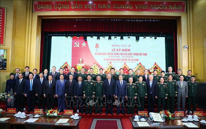 Tổng Bí thư Tô Lâm: Tiếp tục thực hiện tốt vai trò là cơ quan tình báo chiến lược của Đảng, Nhà nước- Ảnh 7. Tổng Bí thư Tô Lâm: Tiếp tục thực hiện tốt vai trò là cơ quan tình báo chiến lược của Đảng, Nhà nước- Ảnh 7.