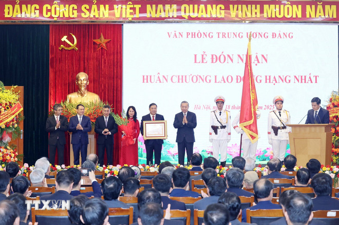 Tổng Bí thư Tô Lâm: Văn phòng Trung ương Đảng cần đóng vai “nhạc trưởng”- Ảnh 2. Tổng Bí thư Tô Lâm: Văn phòng Trung ương Đảng cần đóng vai “nhạc trưởng”- Ảnh 2.