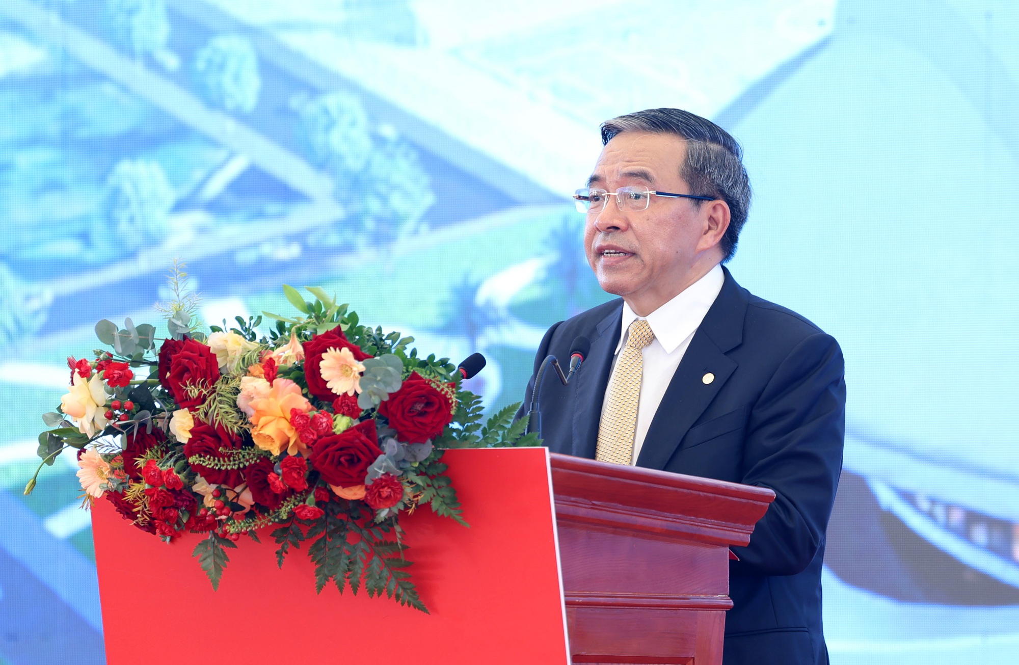 Tổng Bí thư Tô Lâm dự lễ khởi công xây dựng sân vận động hiện đại nhất Việt Nam- Ảnh 7.