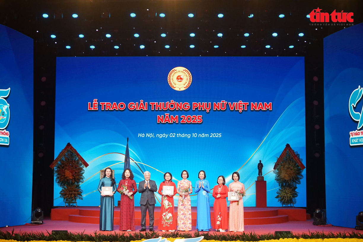 Trung ương Hội Liên hiệp Phụ nữ Việt Nam đón nhận Huân chương Lao động hạng Nhất- Ảnh 2.