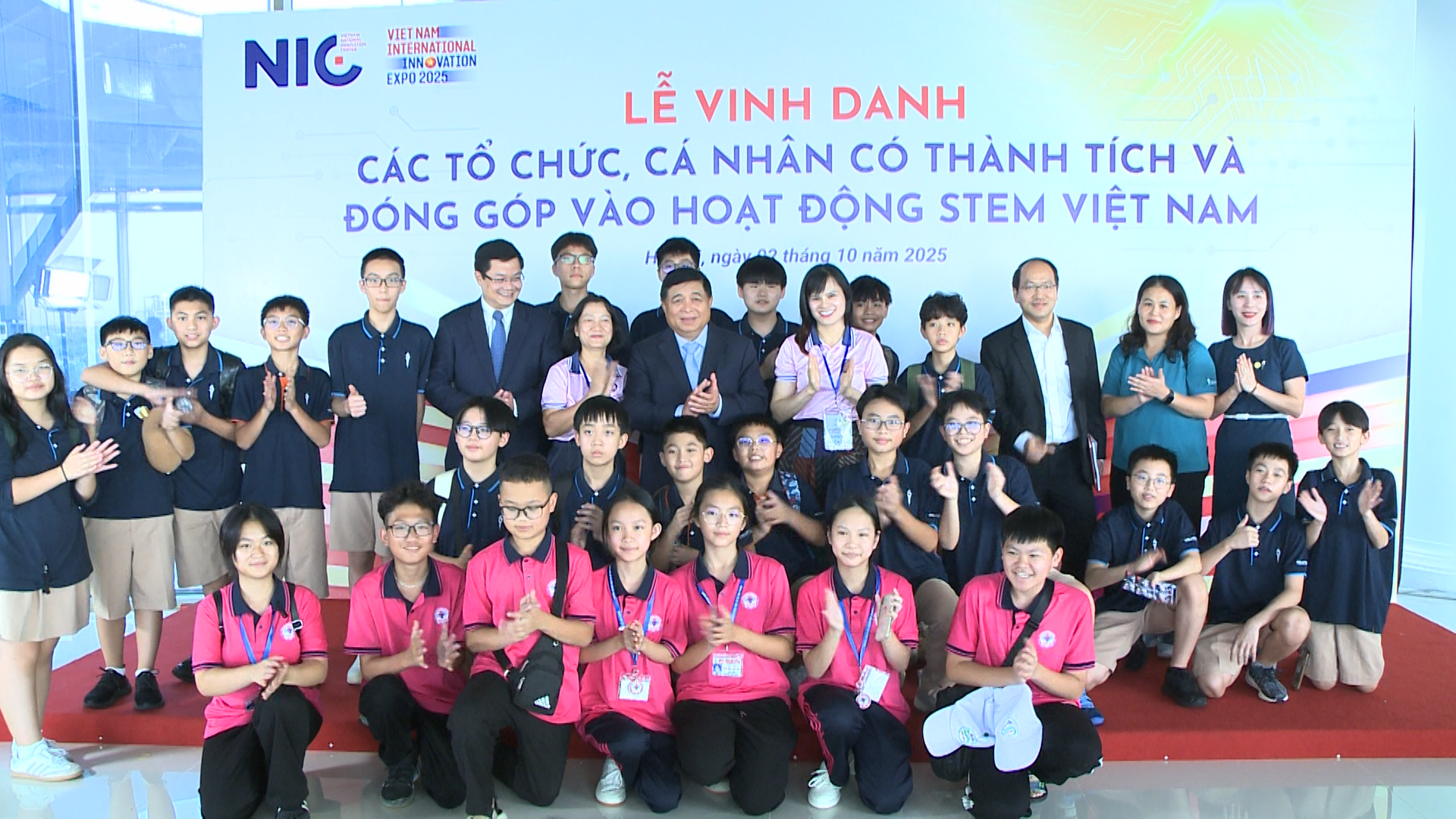 Tạo lập phong trào học tập STEM lan tỏa khắp cả nước- Ảnh 3. Tạo lập phong trào học tập STEM lan tỏa khắp cả nước- Ảnh 3.