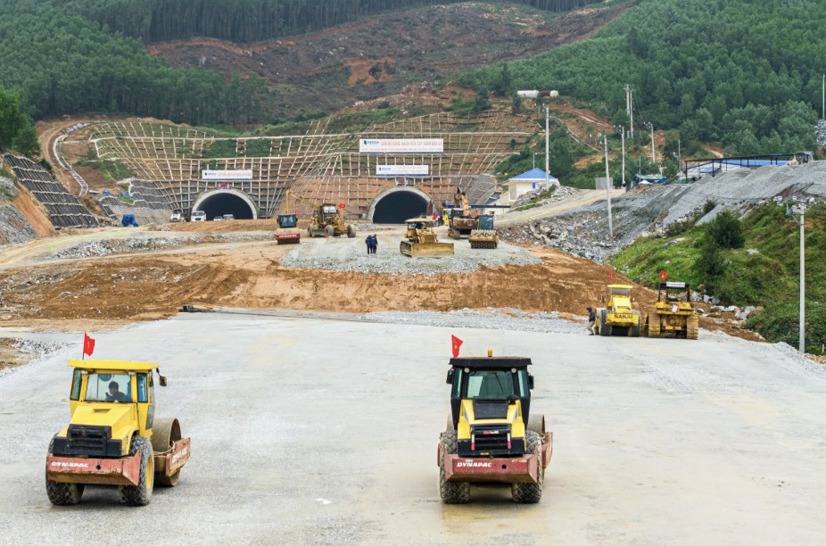 Bộ Xây dựng: Giải ngân vốn đầu tư công đạt hơn 54% kế hoạch năm- Ảnh 1. Bộ Xây dựng: Giải ngân vốn đầu tư công đạt hơn 54% kế hoạch năm- Ảnh 1.