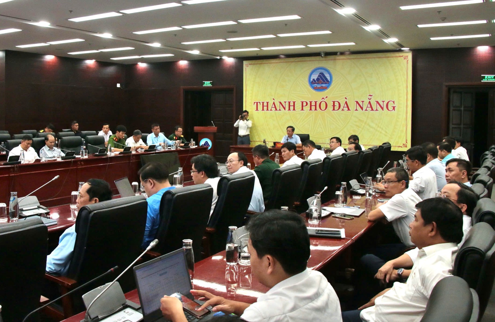 Đà Nẵng triển khai biện pháp khẩn cấp ứng phó bão số 12- Ảnh 1. Đà Nẵng triển khai biện pháp khẩn cấp ứng phó bão số 12- Ảnh 1.