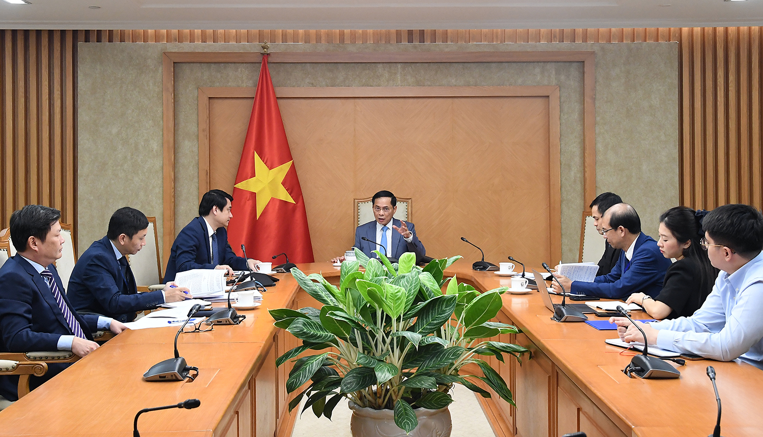Vương quốc Anh hỗ trợ Việt Nam khắc phục hậu quả bão lụt- Ảnh 3. Vương quốc Anh hỗ trợ Việt Nam khắc phục hậu quả bão lụt- Ảnh 3.