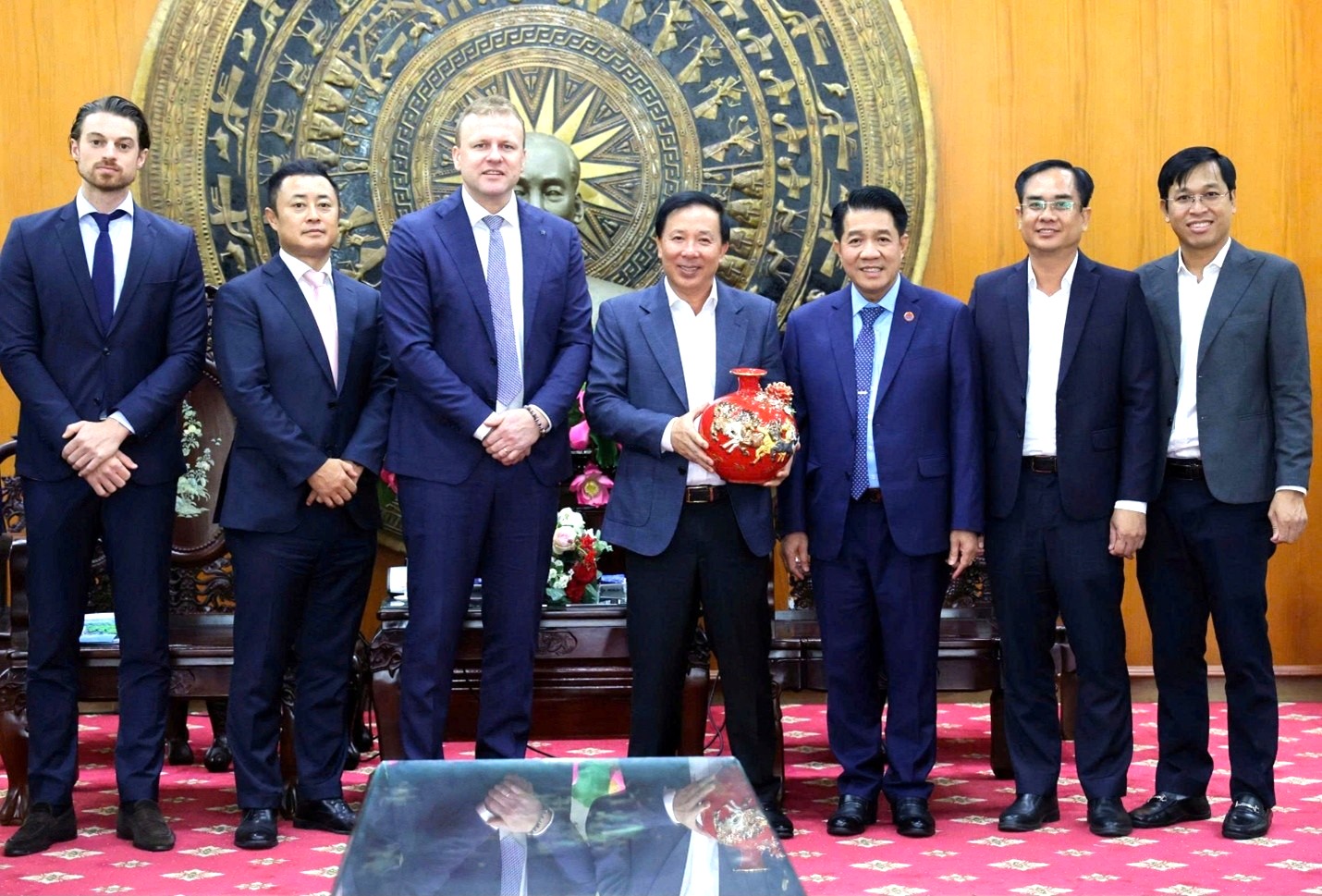 Lãnh đạo Tây Ninh làm việc với De Heus và Hùng Nhơn về chuỗi dự án nông nghiệp công nghệ cao 10.000 tỷ- Ảnh 2.