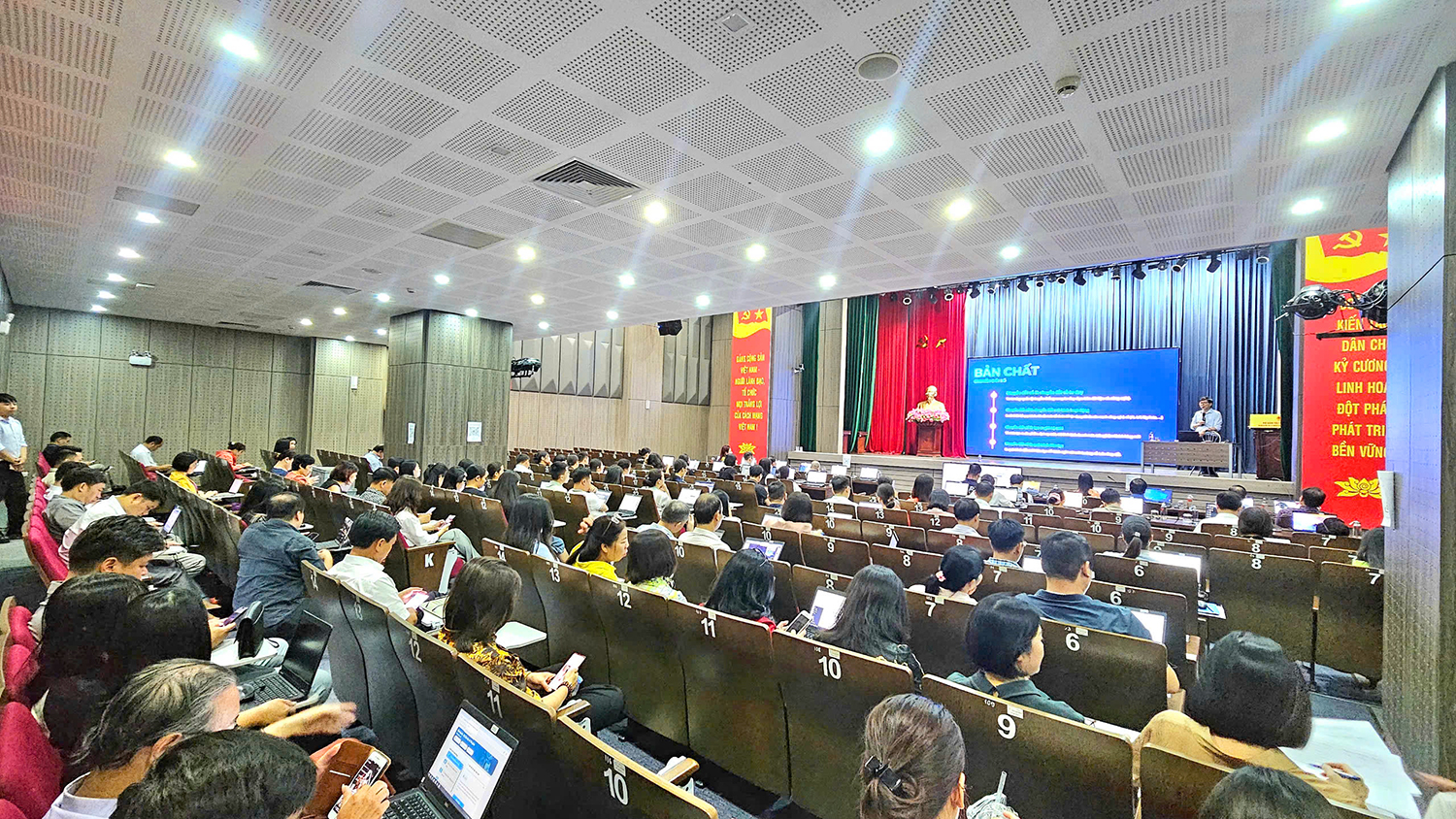 Bộ Dân tộc và Tôn giáo từng bước hiện thực hóa mục tiêu số hóa toàn diện- Ảnh 1. Bộ Dân tộc và Tôn giáo từng bước hiện thực hóa mục tiêu số hóa toàn diện- Ảnh 1.