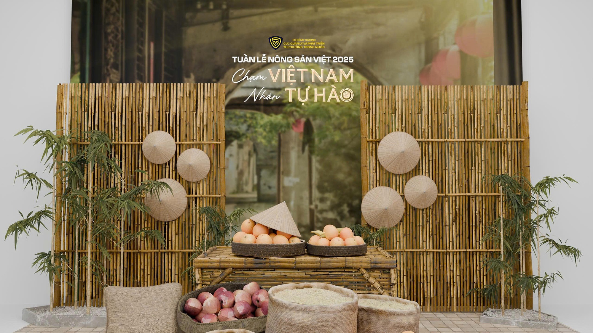 NSND Tự Long livestream bán gạo ST25 tại Tuần lễ Nông sản Việt- Ảnh 1. NSND Tự Long livestream bán gạo ST25 tại Tuần lễ Nông sản Việt- Ảnh 1.