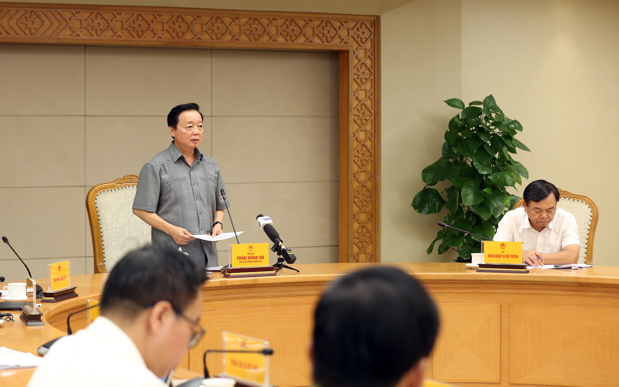 Phó Thủ tướng Trần Hồng Hà: Chủ động phương án ứng phó đa thiên tai do ảnh hưởng bão số 12- Ảnh 5. Phó Thủ tướng Trần Hồng Hà: Chủ động phương án ứng phó đa thiên tai do ảnh hưởng bão số 12- Ảnh 5.