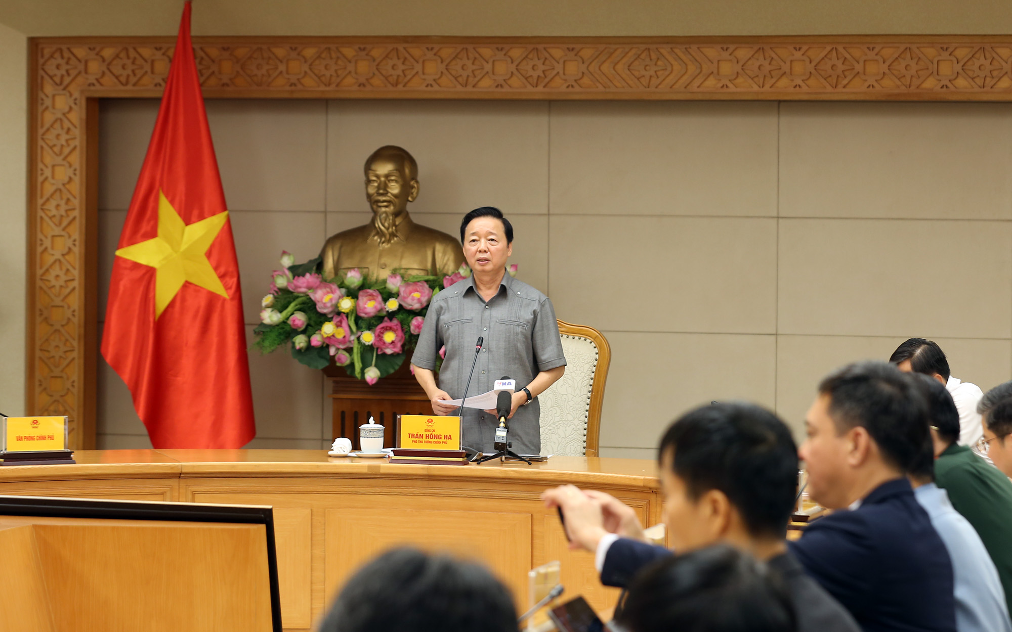 Phó Thủ tướng Trần Hồng Hà: Chủ động phương án ứng phó đa thiên tai do ảnh hưởng bão số 12