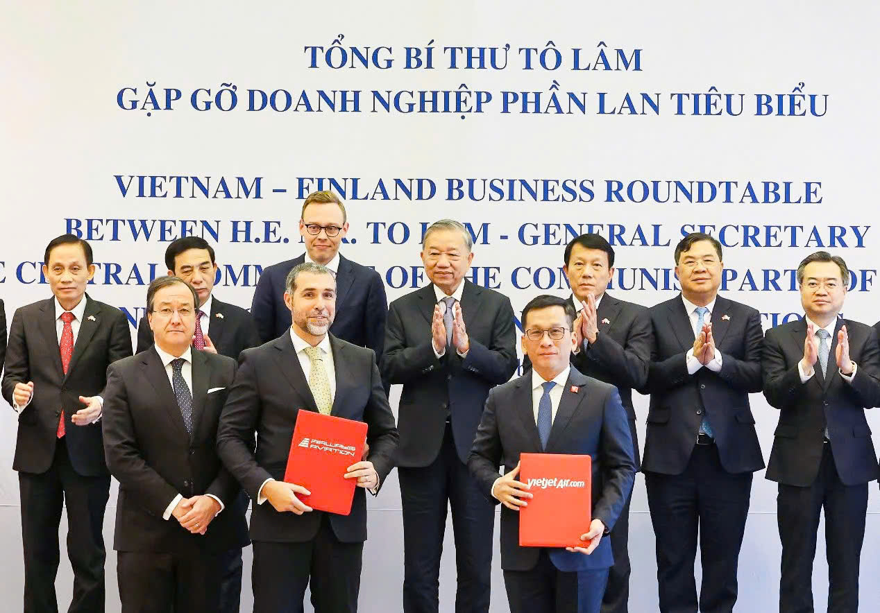 Vietjet ký thỏa thuận phát triển nguồn lực hàng không quốc tế- Ảnh 1. Vietjet ký thỏa thuận phát triển nguồn lực hàng không quốc tế- Ảnh 1.